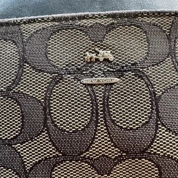 Authentic COACH Crossbody Bag See Photos - Picture 8 of 14